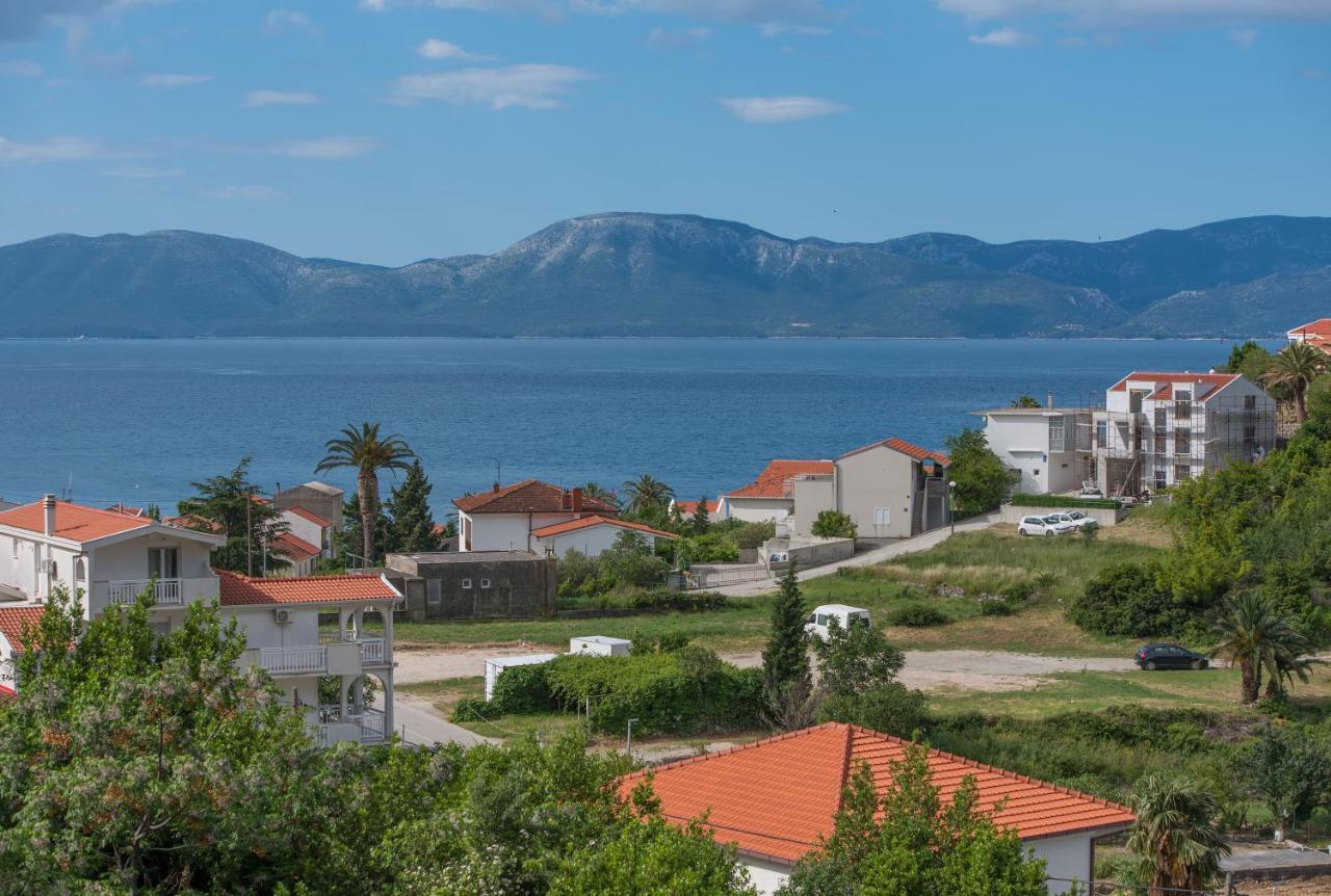 Tonka Apartments Gradac  Exteriör bild